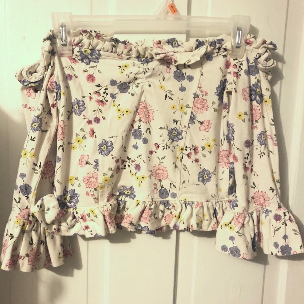 Off the shoulder peplum fitted floral shirt